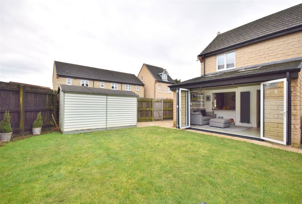 Property photo 2 of 20 Garden