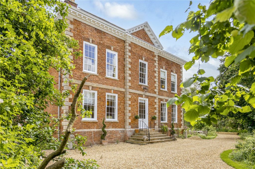 Property photo 1 of 20 Front View