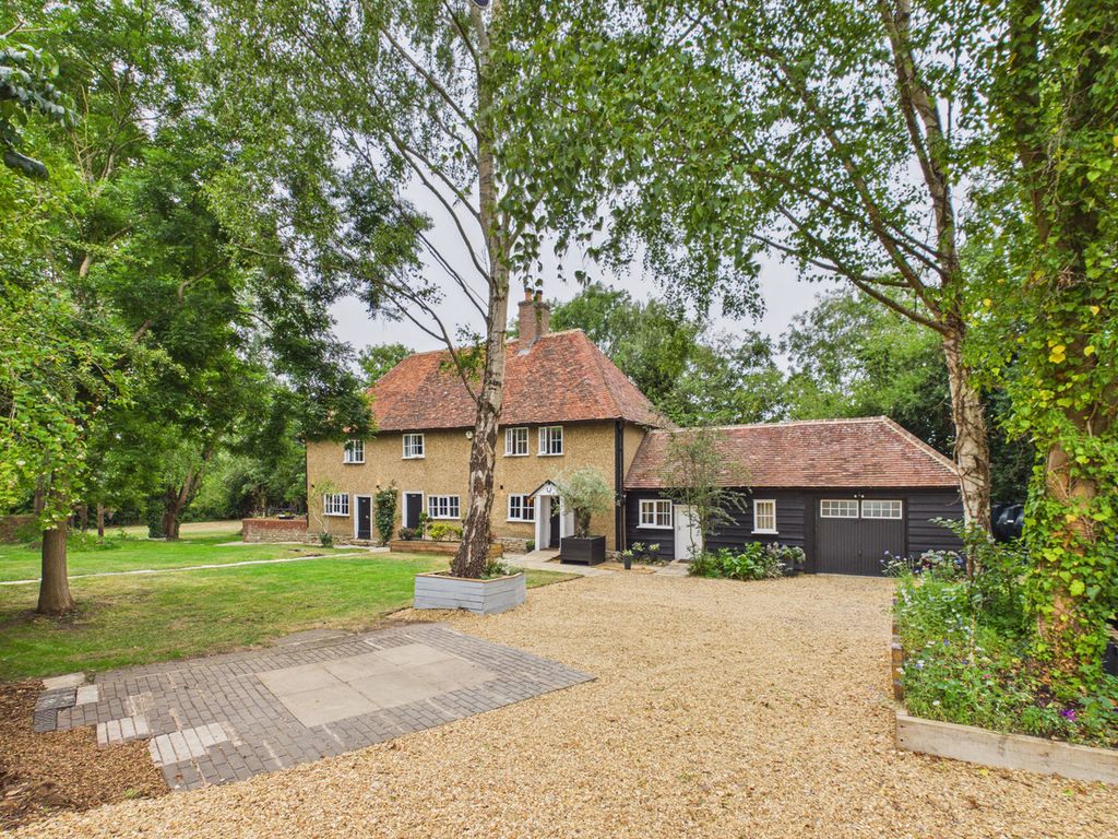 Property photo 3 of 49