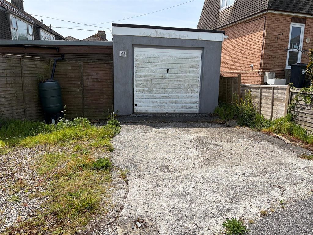 Property photo 1 of 3 Front.Jpg