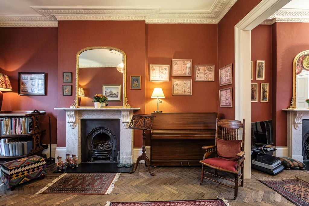 Additional image 8 of 5 bed terraced house for saleEllington Street, Islington N7