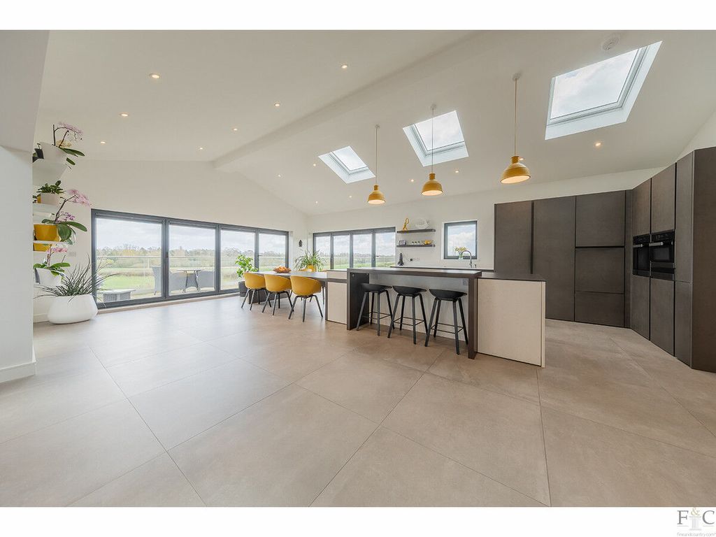 Additional image 20 of 6 bed detached house for saleChestnut Drive Stretton Hall, Great Glen LE2