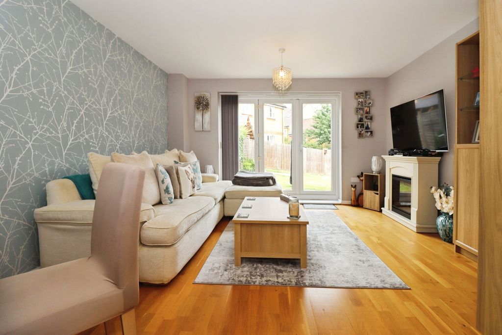 Property photo 2 of 18 Pbox-Img.Jpg