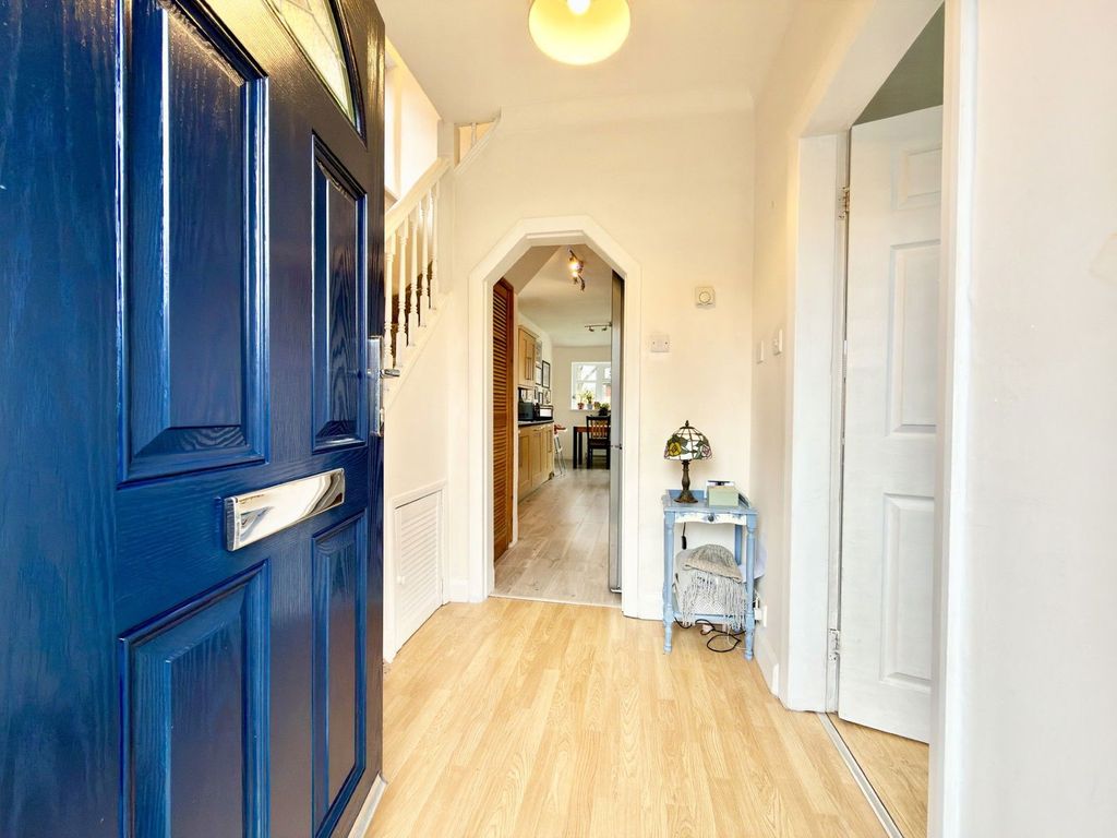 Property photo 3 of 24