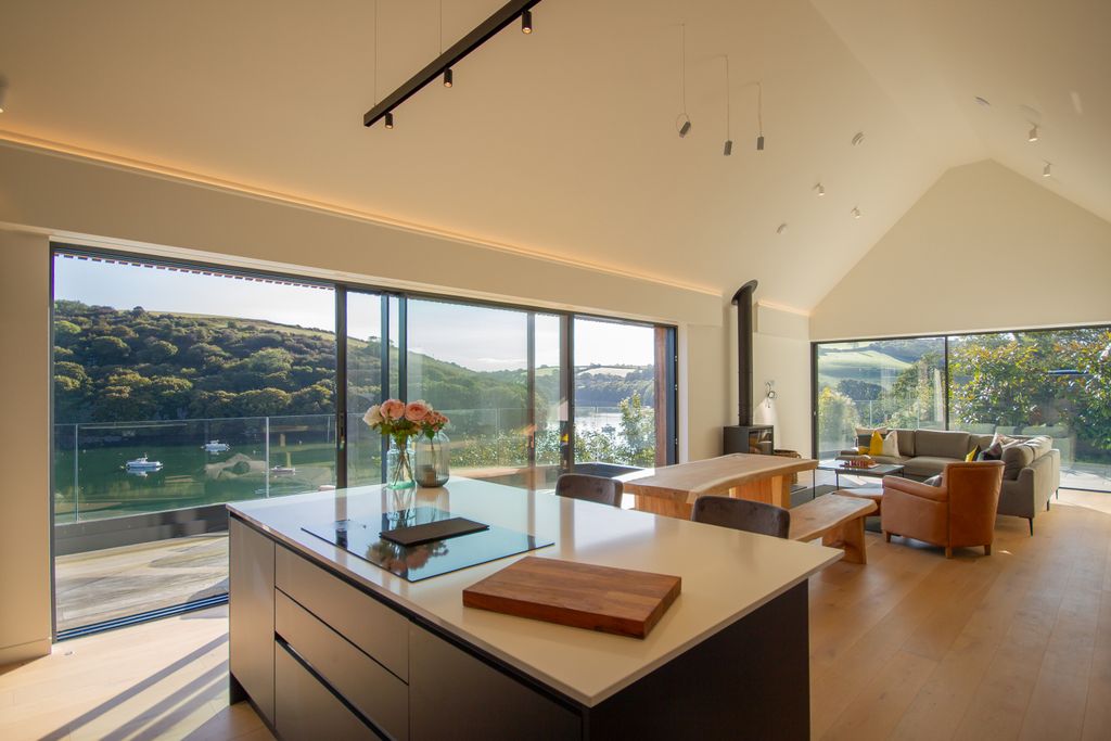 Property photo 3 of 16 Picture No. 16