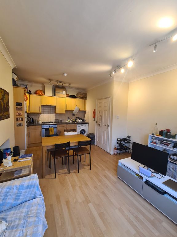 Property photo 3 of 6