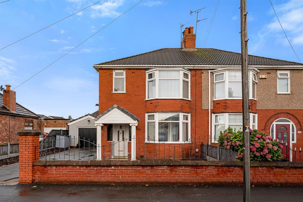 Property photo 1 of 31 16 Ash Grove-48.Jpg