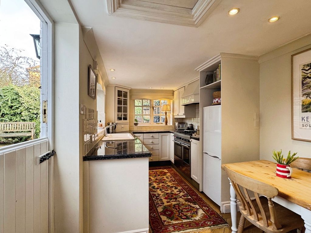 Property photo 3 of 20