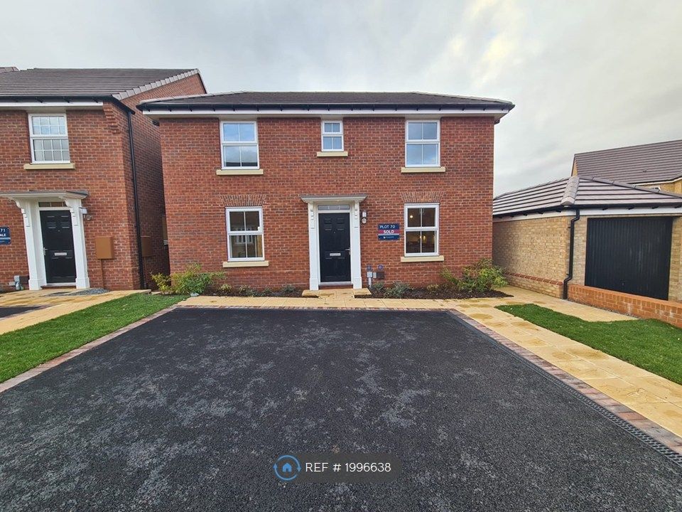 Property photo 1 of 14 Front With Parking For 2 Cars