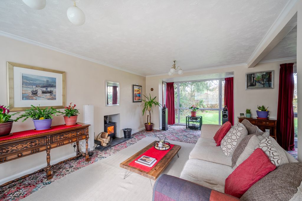 Property photo 2 of 12 1423611-9-69A983E5B5647