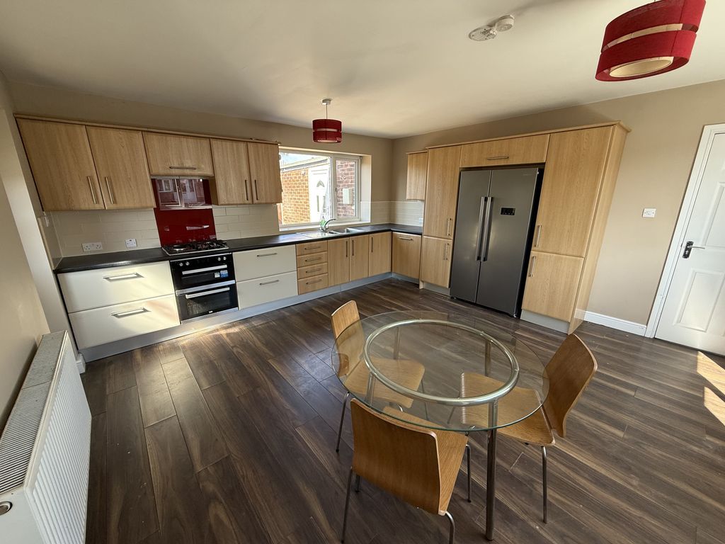 Property photo 2 of 17 Img_0169