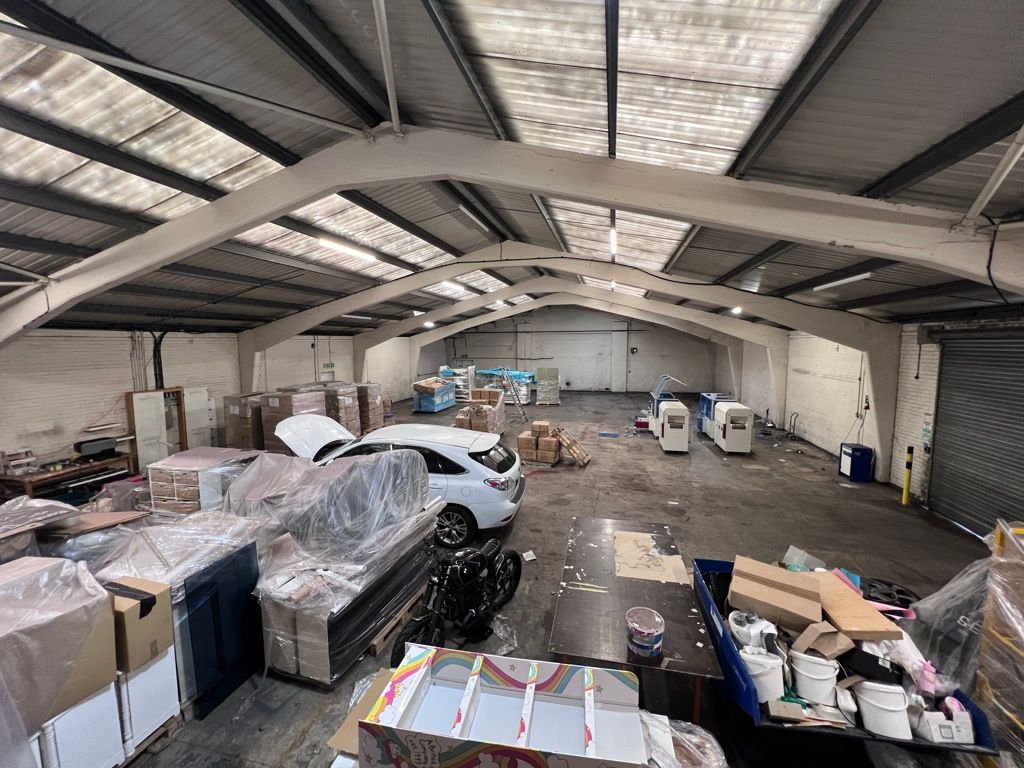 Property photo 3 of 8 Photo 2