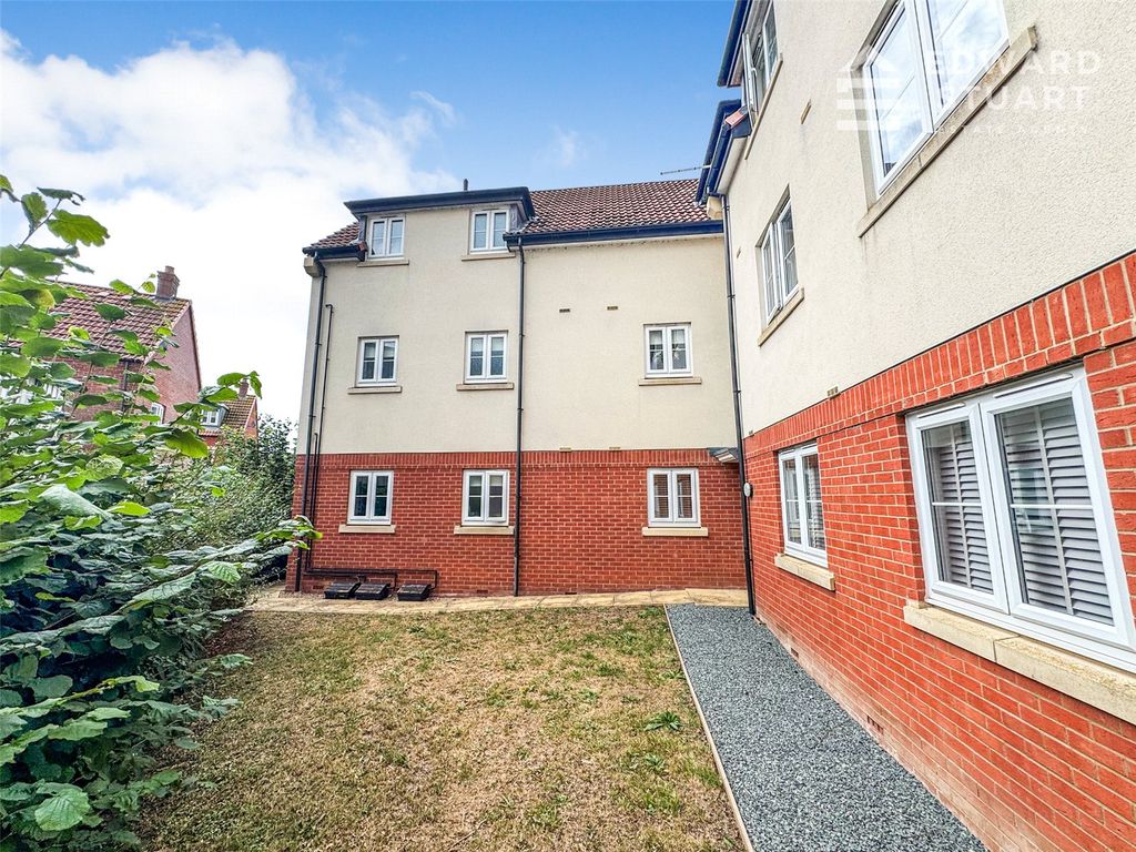 Property photo 3 of 12 Picture No. 04