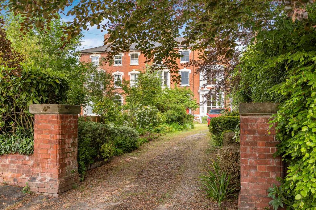 Property photo 2 of 31 37_80762