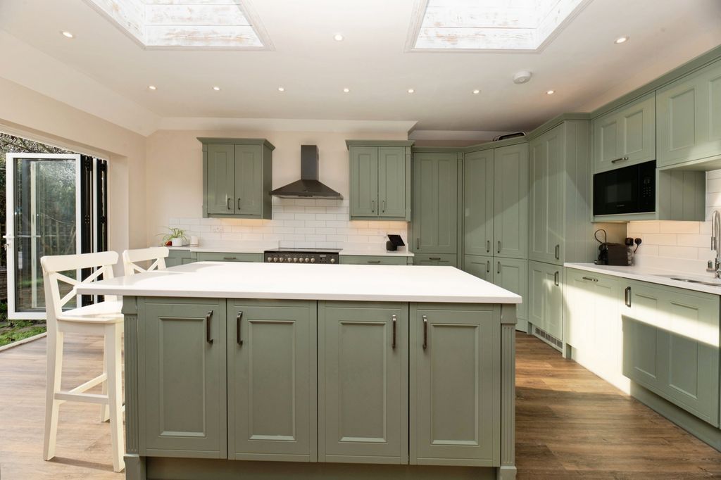 Property photo 3 of 22 Pbox-Img.Jpg