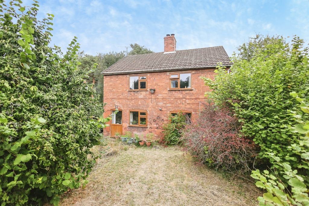 Property photo 2 of 30