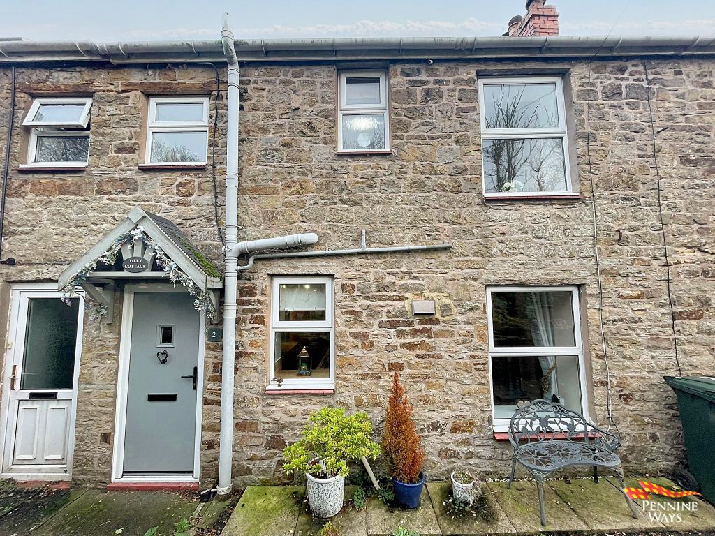 Property photo 2 of 25