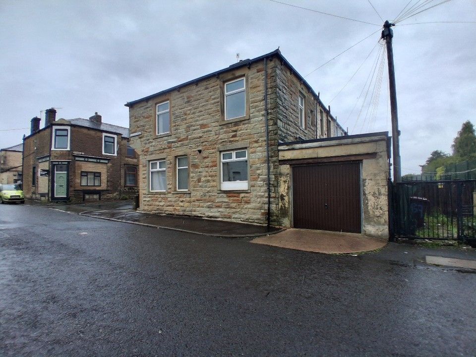 Property photo 2 of 20