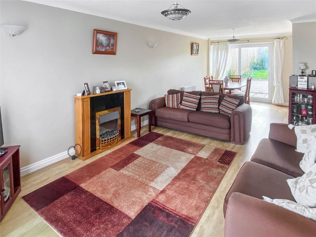 Property photo 2 of 15 Picture No. 29