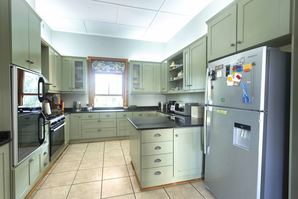Property photo 3 of 50