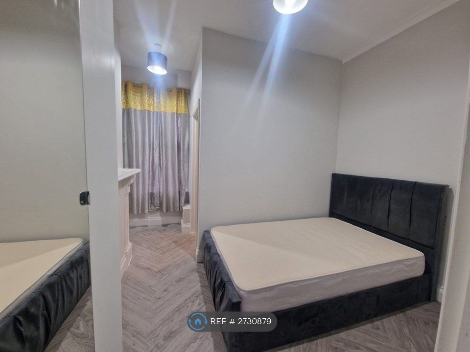 Property photo 2 of 7 Bedroom