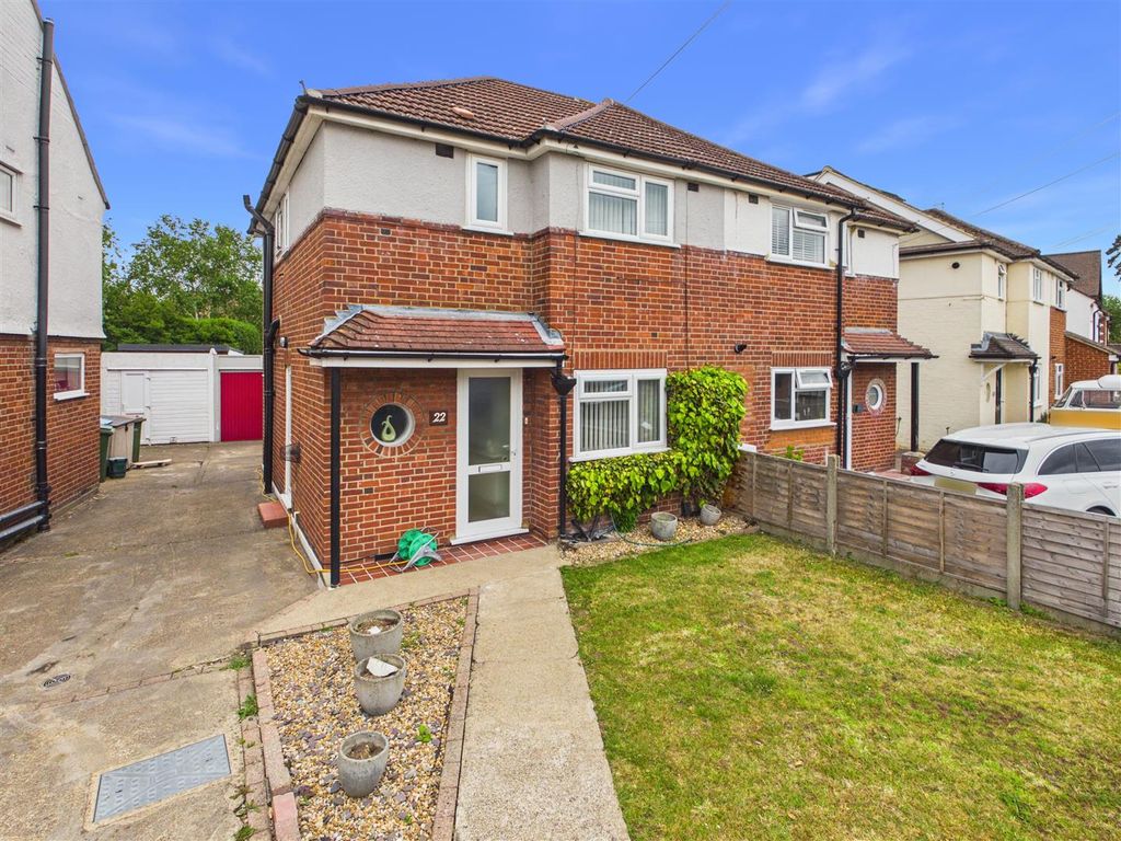 Property photo 1 of 12