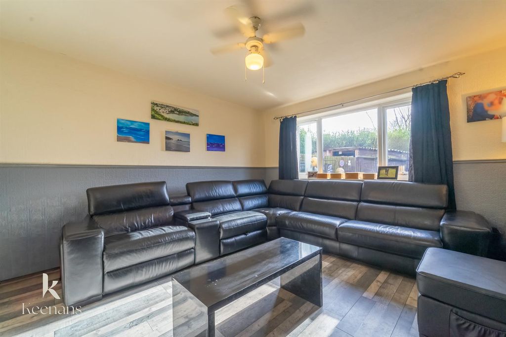 Property photo 2 of 29 Dsc01697.Jpg