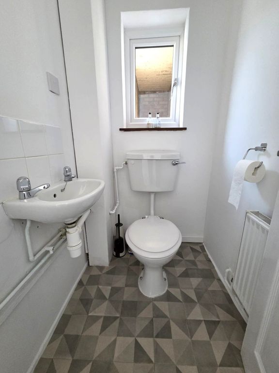 Property photo 3 of 22