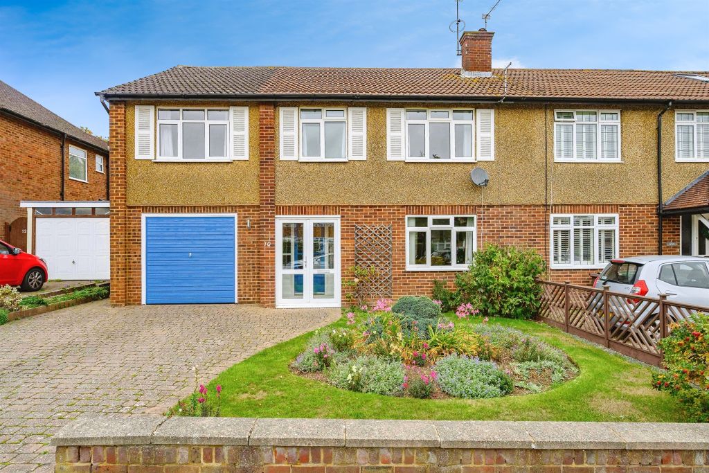 Property photo 1 of 17