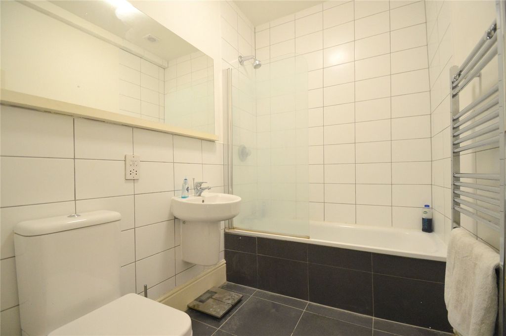 Property photo 3 of 9 Picture No. 06