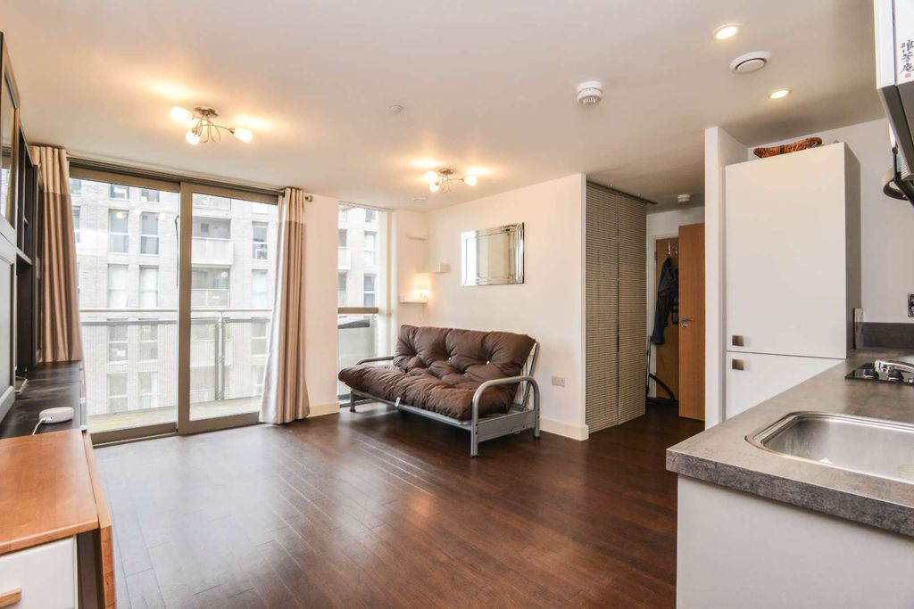 Property photo 1 of 7