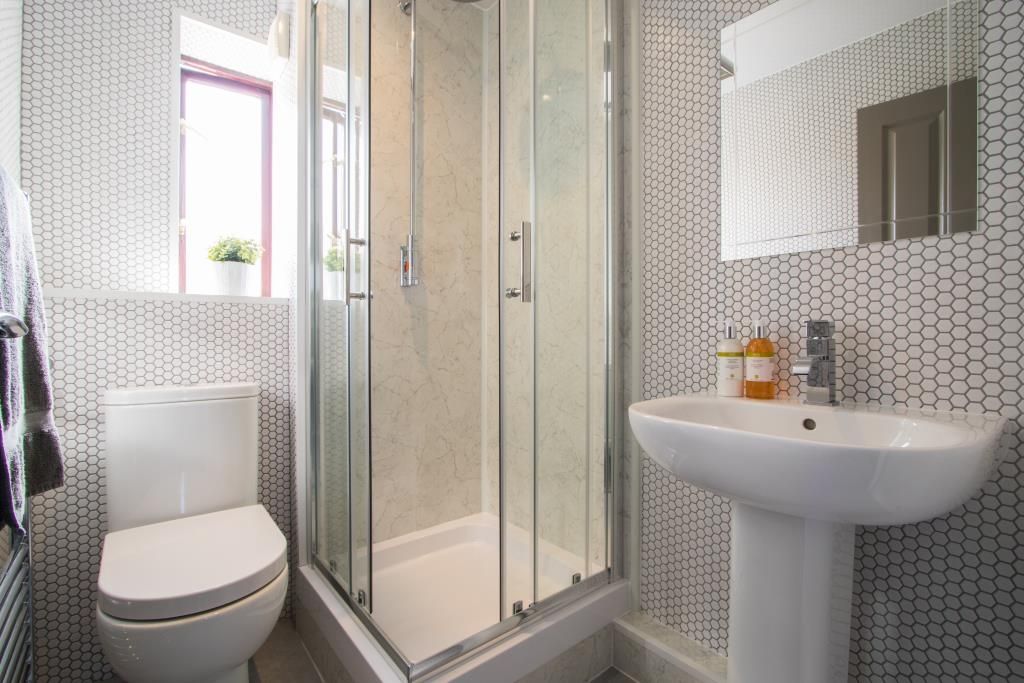 Property photo 2 of 8 Photo 1