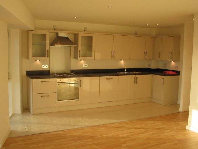 Property photo 1 of 4