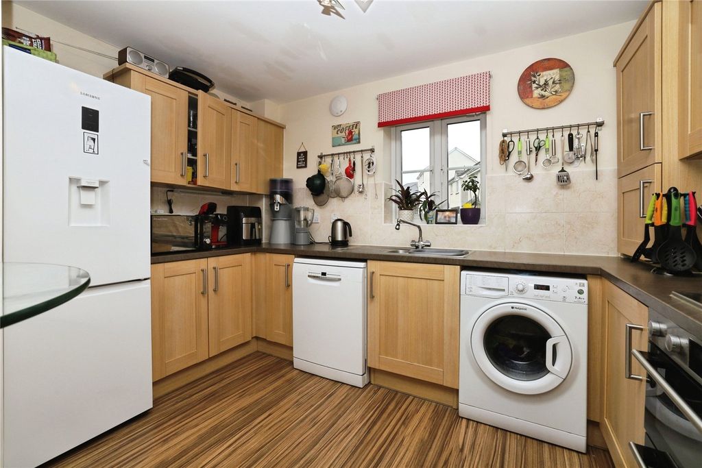 Property photo 3 of 17 Picture No. 24