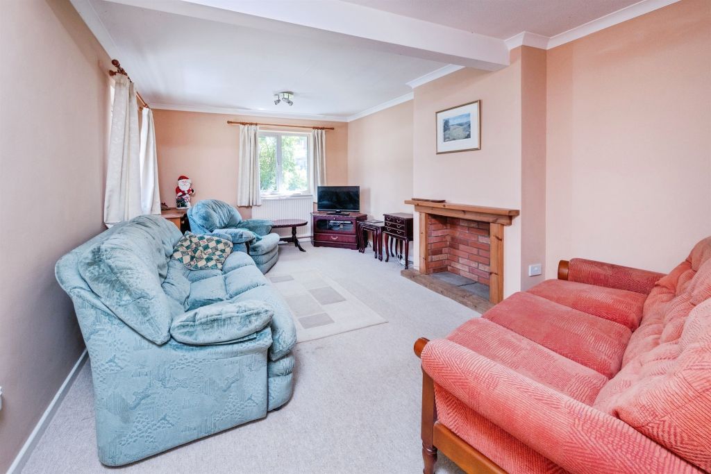Property photo 2 of 22