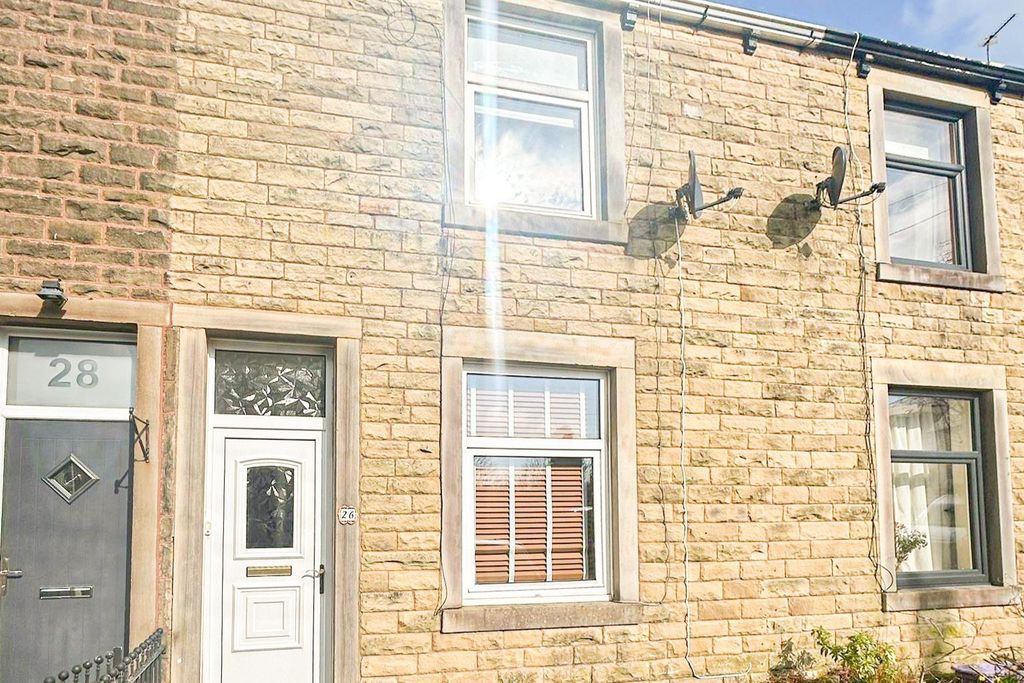 Property photo 1 of 17 99Eeeb31-0A9B-4E35-8Acc-5Dd2887523222.Jpg