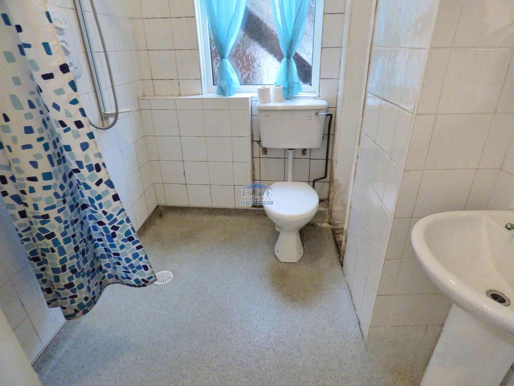 Property photo 3 of 8 Shower Room