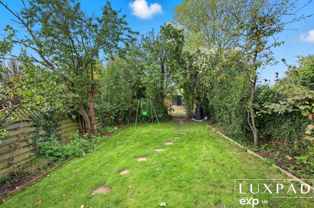 Property photo 3 of 32