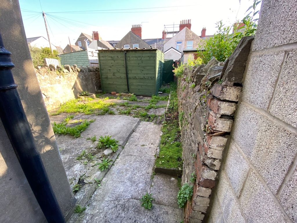 Property photo 3 of 9