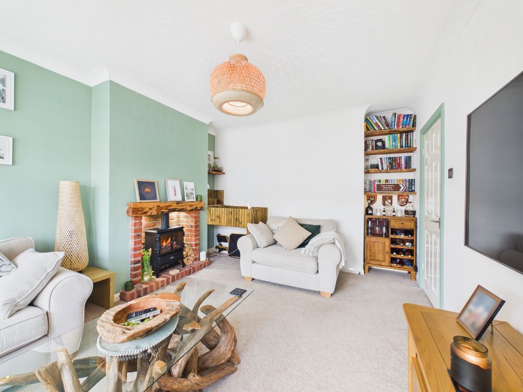 Property photo 3 of 13 4474308