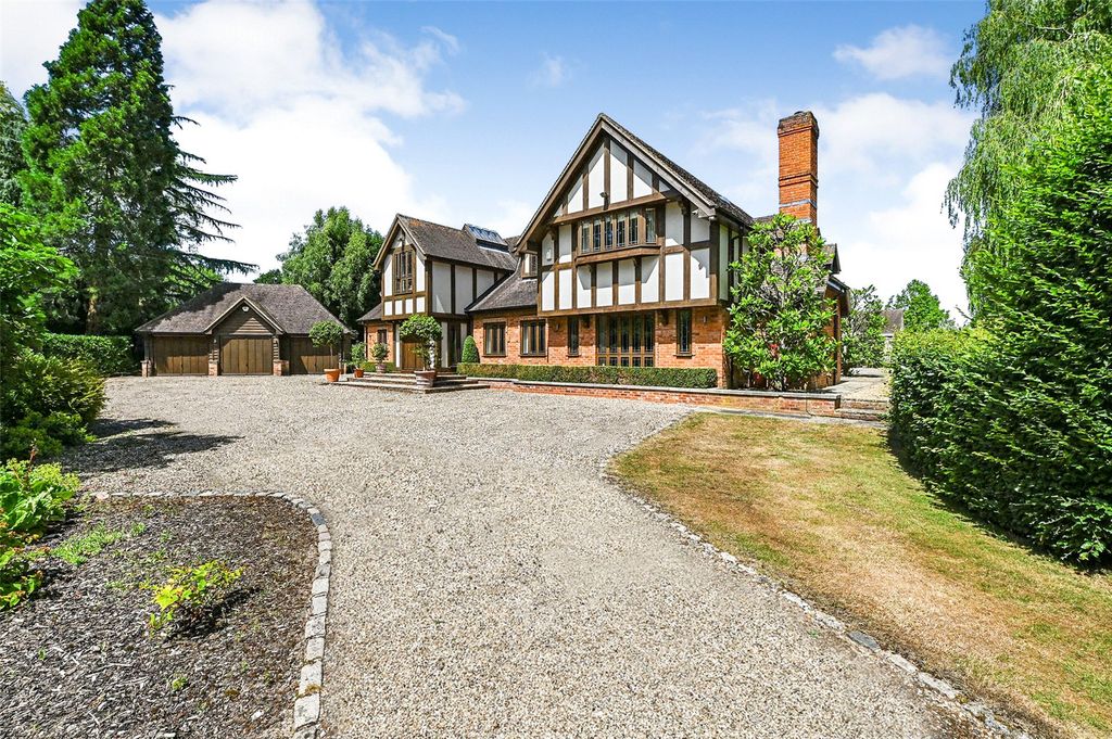 Property photo 1 of 33 Picture No. 13