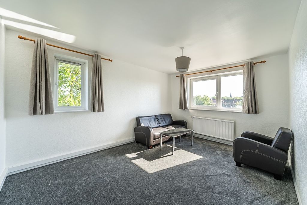 Property photo 2 of 13 6