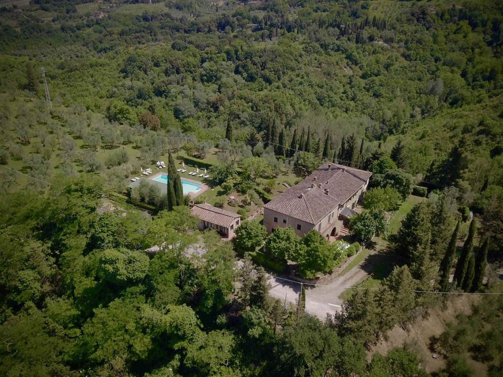 Property photo 2 of 30