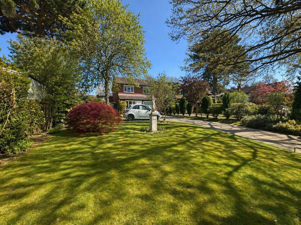 Property photo 3 of 29 Picture No. 02