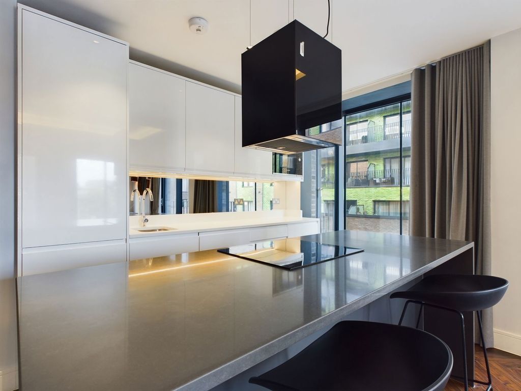 Property photo 3 of 25