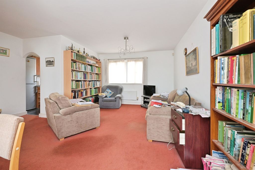 Property photo 3 of 9