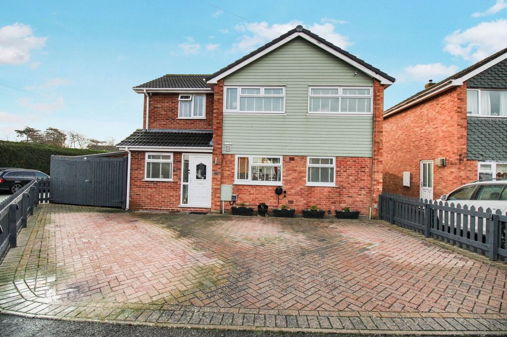 Property photo 1 of 34