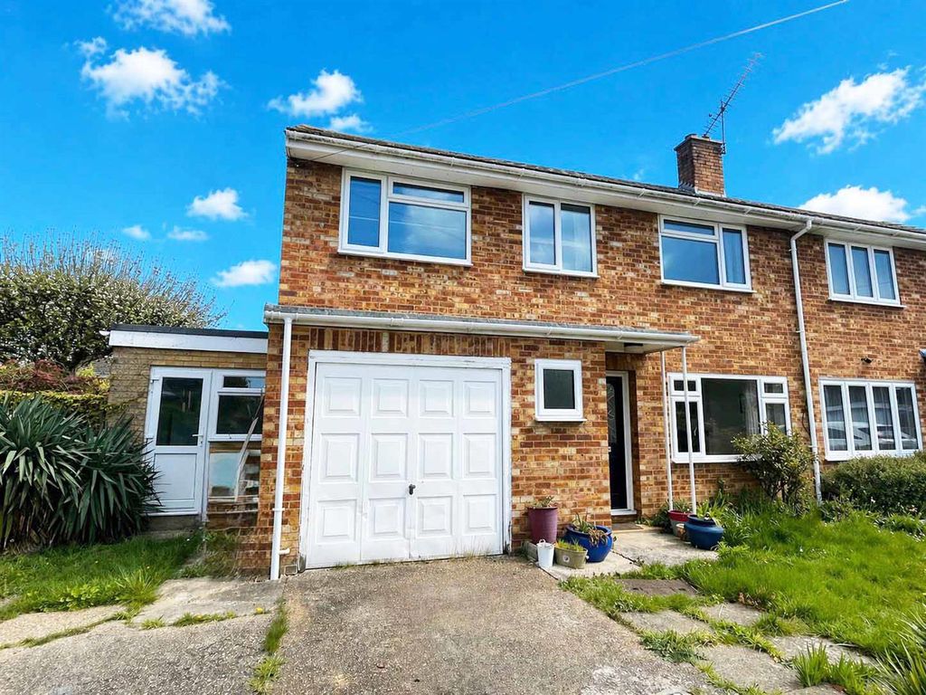 Property photo 1 of 28 Front.Jpg