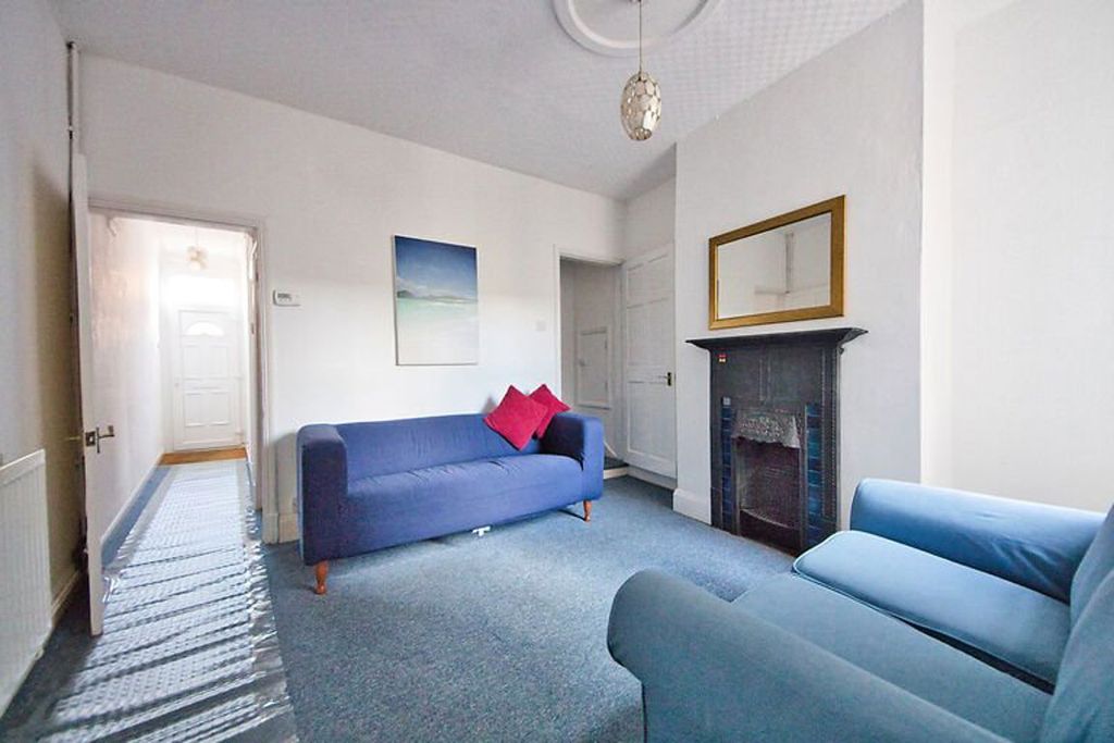 Property photo 3 of 13