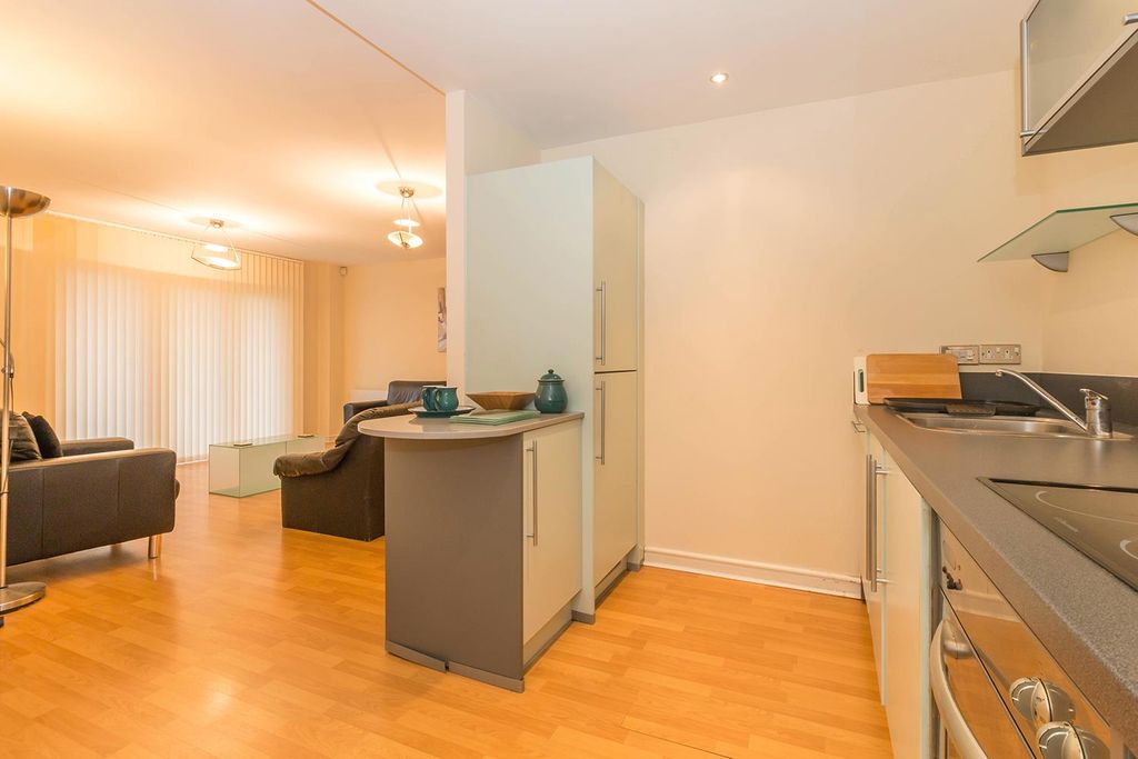 Property photo 3 of 10 Living Room